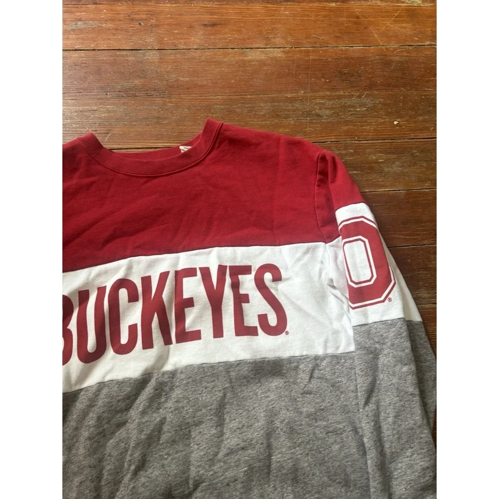 Ohio State Buckeyes Men's Gray‎ Crew Neck Sweatshirt Size Small Spellout
